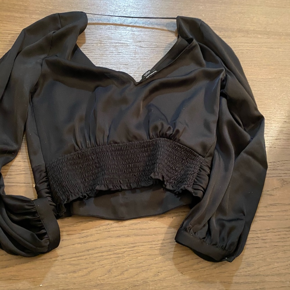 Bebe long sleeve cropped top